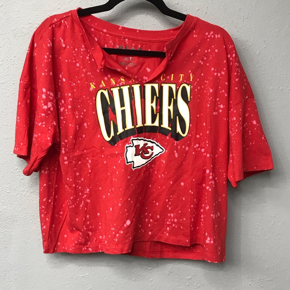 Stylish Red Chiefs Graphic Crop Top